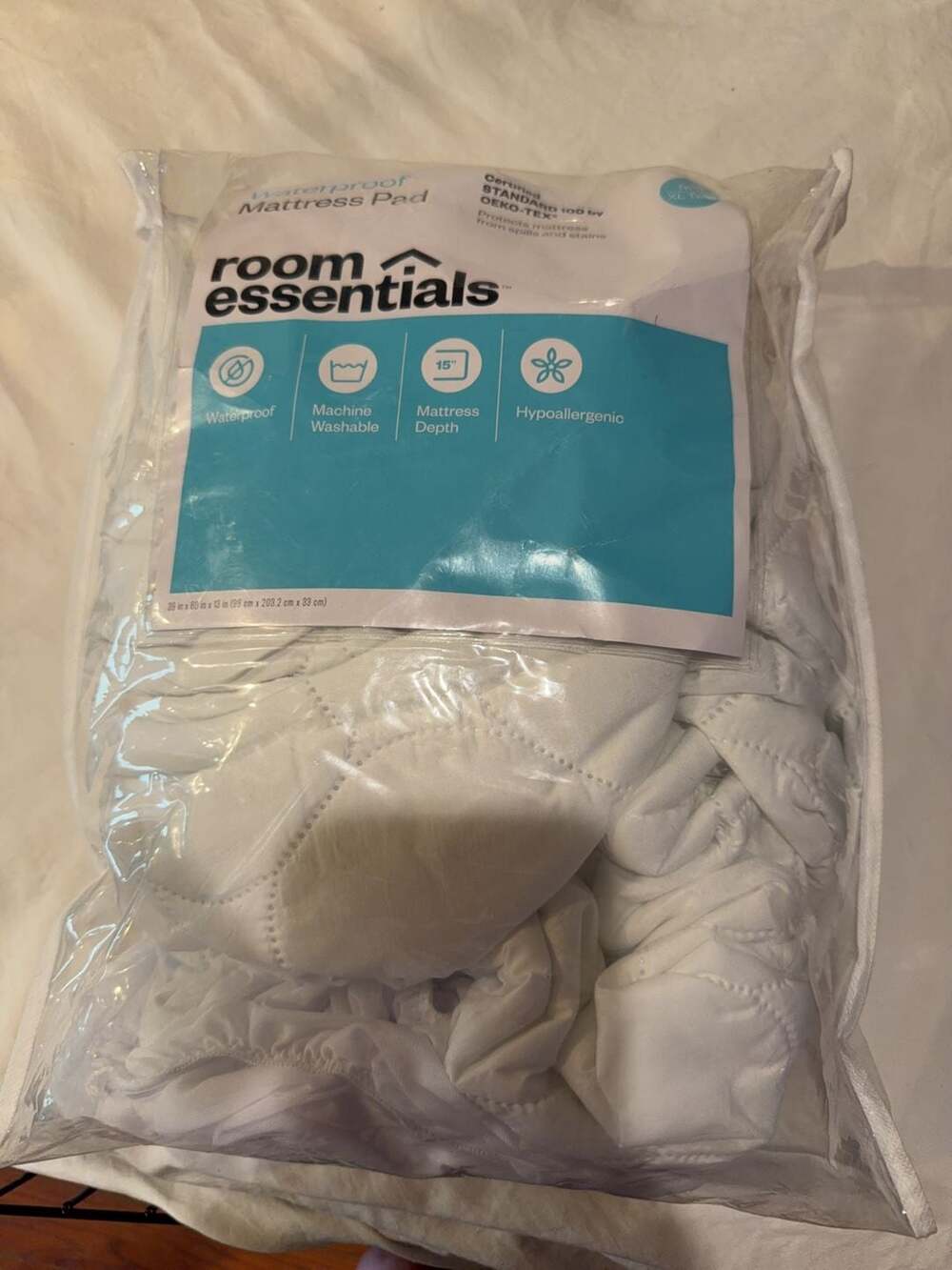 Room‎ Essentials